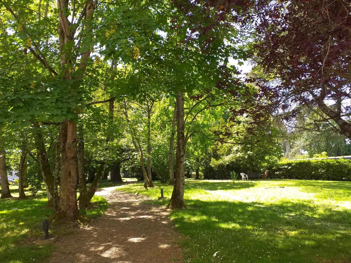 Appartement Au Calme, Avec Parc Prive, 50M Du Tram Tours Bagian luar foto