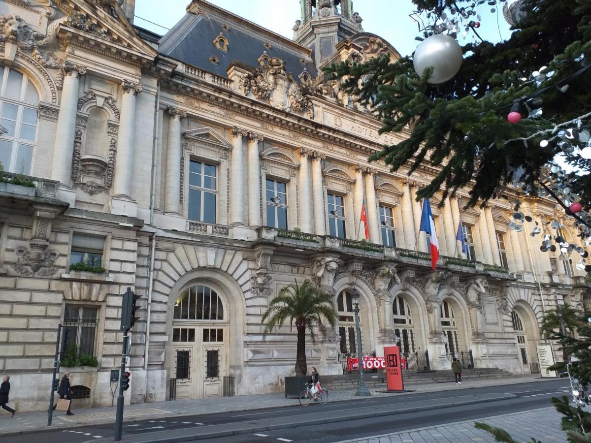 Appartement Au Calme, Avec Parc Prive, 50M Du Tram Tours Bagian luar foto
